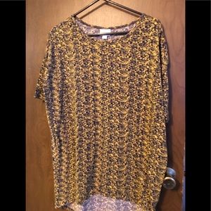 Lularoe Small short sleeve shirt